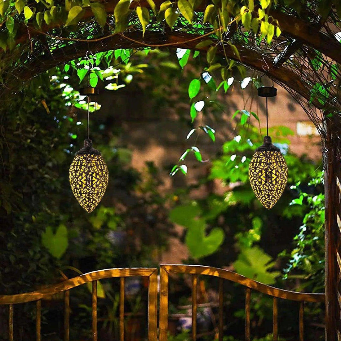 Waterproof solar garden light | Outdoor LED Hanging Solar Lamp | Olive Shape - Teiin